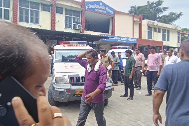 ČOPOR MAJMUNA IZAZVAO PANIČNI STAMPEDO Poginule najmanje dve osobe u Indiji (FOTO)