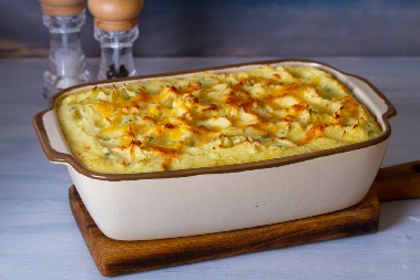 ZAPEČENI KROMPIR RAJ ZA NEPCA Kačkavalj se topi u ustima, a bićete siti satima