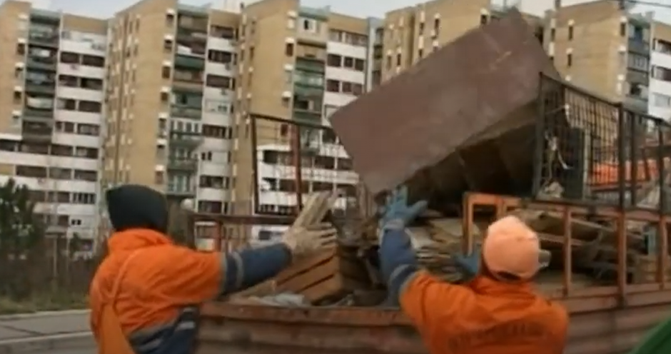 BESPLATNA AKCIJA ODNOŠENJA KABASTOG OTPADA U BEOGRADU 2. I 3. AVGUSTA Građani, da bi ste iskoristili ovu uslugu pozovite ovaj broj telefona