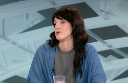 ŠTA REČE OVA? Blokaderka pokušala da "opere" haos koji su ostavili u SKC, za smrdljive gaće i čarape kaže da su bili "samo malo neuredni"!?