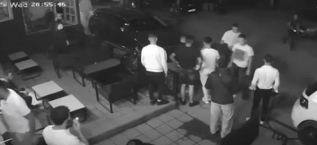 ISPLIVAO SNIMAK BRUTALNE TUČE U NOVOM PAZARU Sve je krenulo kao svađa, a onda... (VIDEO)