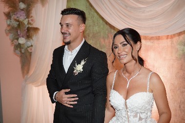 TRUDNA ALEKSANDRA BURSAĆ MOLI ZA POMOĆ Javno priznala koju muku joj zadaje nerođeni sin!