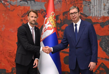 "ODNOS SRBIJE I EVROPSKE UNIJE PREDSTAVLJA JEDAN OD KLJUČNIH STUBOVA NAŠE SPOLJNE POLITIKE" Vučić: Radujem se otvorenom dijalogu i plodonosnoj saradnji u rešavanju zajedničkih izazova (FOTO)