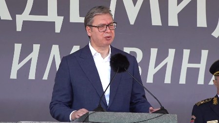 "ŽIVIMO U SVETU BEZ PRAVA I PORETKA, VAŠ POSAO JE DA SAČUVATE SRBIJU" Predsednik Vučić se obratio na promociji najmlađih oficira Vojske Srbije