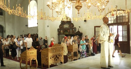 SRBI KAŽU "OD SVETOG ILIJE, SUNCE SVE MILIJE" Narodna verovanja vezana za svetitelja kažu da je ovo doba dana NAJOPASNIJE