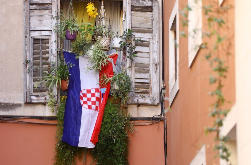 ETNIČKO ČIŠĆENJE SRBA U HRVATSKOJ POČELO JE MNOGO PRE "OLUJE" Noću su ih odvodili i iz  Zadra, Zagreba, Osjeka, Dubrovnika, Splita i Vukovara i...