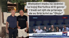 MAŠITE MU I DALJE! Simpatizer srpskih blokadera pozira sa čovekom koji je ubijao i proterivao Srbe! (VIDEO)