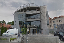 SKANDALOZNE SCENE ISPRED PINKA Nastao haos na Dedinju, gosti se sukobili i pljuvali, pale i teške reči (VIDEO)