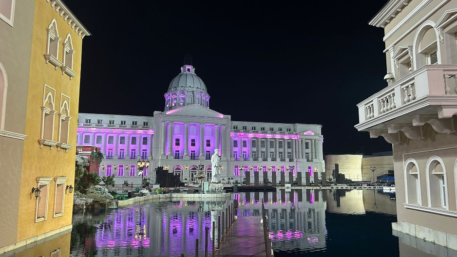 ON DOBIJA NAJVEĆI HONORAR IKADA U RIJALITIJU! Voditelj kog svi obožavaju ulazi u Elitu 9, potvrdio sve, od cifre će vam se zavrteti u glavi