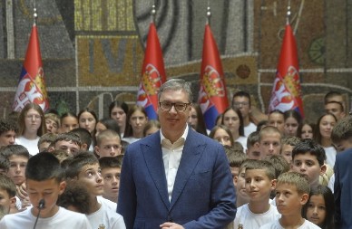 VUČIĆ PORUČIO MLADIM SPORTISTIMA: Naš identitet sa vama niko nikada ne može da uništi