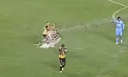 POKUŠAJ ATENTATA Fudbaler pogođen raketom (UZNEMIRUJUĆI VIDEO)