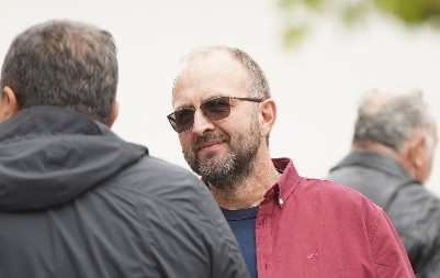 TIKA ŠPIC KONAČNO POKAZAO 19 GODINA MLAĐU GLUMICU Prva zajednička fotografija poznatog para ugledala svetlost dana