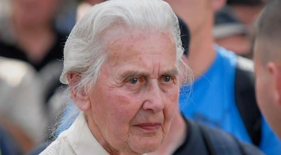 KRAJ KONTROVERZNOG NASLEĐA KOJE JE DELILO DRUŠTVO! Poslednji pozdrav Ursule Haverbek, žene koja je istovremeno bila simbol i opasnost za modernu Evropu