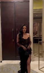 PESMA NAPISANA U ZATVORU ZA NINU ĐOGANI Pohvalila se ljubavnim pismom od dečka: "Dok sam među zidinama mislim na nas"