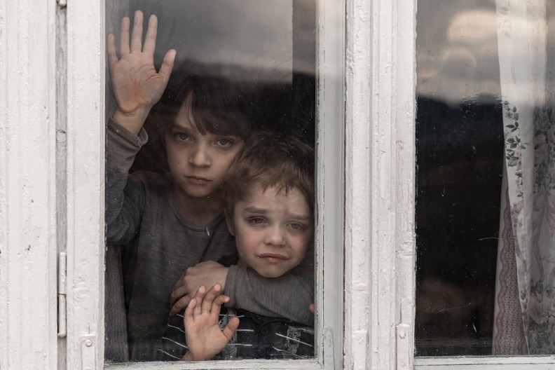 MAJKA OSTAVILA ČETVORO DECE NAKON SEDAM GODINA BRAKA! Potresan vapaj oca iz Sjenice! (VIDEO)