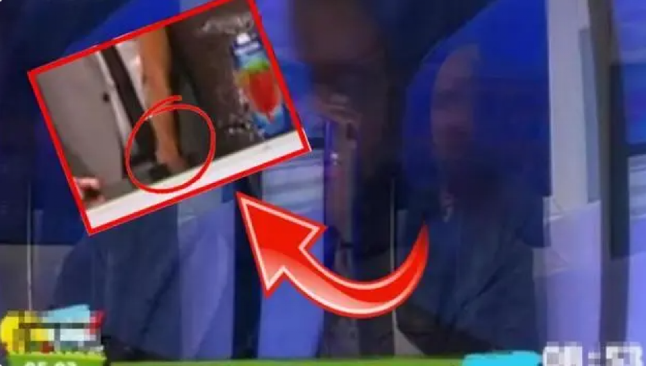 VODITELJKA UHVATILA KOLEGU ZA POLNI ORGAN! Skandal veka na RTS, sve se desilo u udarnom terminu, gledaoci u šoku (VIDEO)