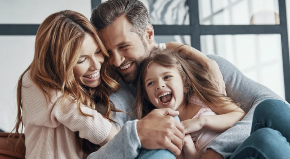 TRAŽILA IH JE GODINAMA, A ONDA OTKRILA NEVEROVATNU ISTINU Jurila je za svojim korenima, a oni su bili bliže nego što je mislila