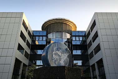 PROBLEMI ZA KOMPANIJU KOJA POSLUJE I KOD NAS Gigant otpušta 3.500 radnika