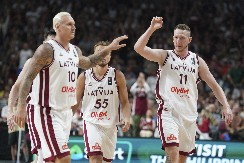 SVUDA SAM BLOKIRAN Oglasio se otac košarkaša koji se ubio, ovo je baš strašno