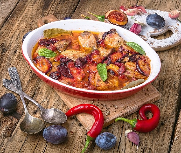 SOM SA ŠLJIVAMA Posni specijalitet kao osmišljen za slavsku trpezu, ukusa koji se pamti