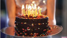 PROSLAVILA 99 GODINA I PRVI PUT DOBILA TORTU  Baka Katica za rođendan doživela prava iznenađenja, pogledajte slavlje