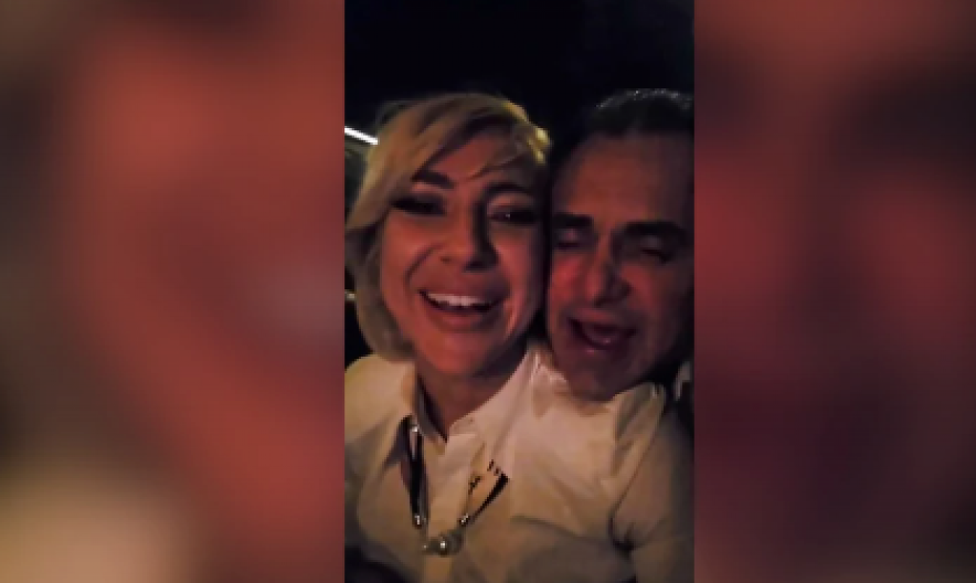 JOVANA JEREMIĆ U TRANSU! Biznismen joj peva na uvo i drži je za grudi, osvanuo snimak iz ludog provoda (VIDEO)