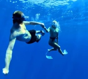 BUKA JE BILA ZASTRAŠUJUĆA Ronilac se susreo sa MORSKIM monstrumom od 25 tona, prizor ostavlja bez daha! (VIDEO)