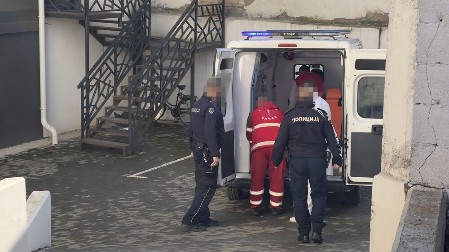 DEČAKU (11) ESKPLODIRALA PETARDA U RUCI S teškim povredama prebačen u Klinički centar, horor u Beranama!