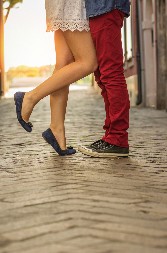 NEKA ISTRAŽIVANJA TVRDE DA BROJ CIPELA MOŽE OTKRITI KOLIKO ĆETE ŽIVETI Pogledajte tabelu i saznajte šta kažu rezultati