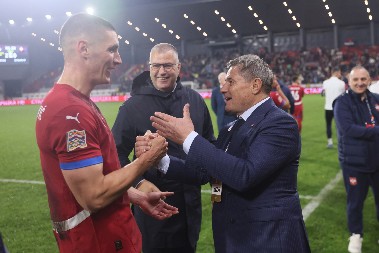 OTKRIVAMO: PIKSI ODBIO NOMINACIJU, BLEKIJU ZA DLAKU ZLATNA LOPTA Pozadina izbora za najboljeg trenera i fudbalera u 2024.