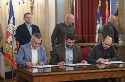 Gradonačelnik Šapić potpisao Poseban kolektivni ugovor za javna preduzeća u komunalnoj i stambenoj delatnosti