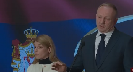 STIGLA KOMANDA, "HITNO PREKIDAJ PROGRAM"! Đilas se taman hvalio kako se "bori istinom", a onda su sve uprskali (VIDEO)