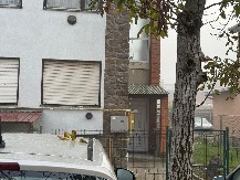 POZAJMIO TESTERU OD KOMŠIJE, PA MAJCI ODSEKAO GLAVU I BACIO JE U DVORIŠTE Evo šta je prethodilo ubistvu žene u Novom Sadu