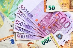 JEDNA VALUTA PALA, DRUGA OJAČALA Ako idete u menjačnicu, ovo morate da znate