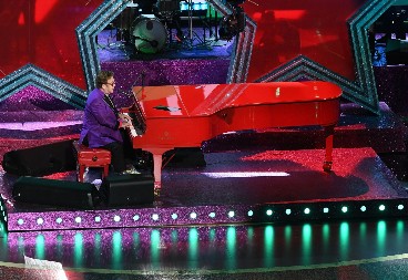 "SVOJE LJUBAVNIKE SAM TRETIRAO KAO TAOCE" Pevač frapirao javnost svojim priznanjem: "Dok ste na opijatima, donosite užasne odluke..."