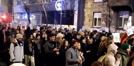 MANIFESTACIJA LAŽNIH STUDENATA I POLJOPRIVREDNIKA Prljava kampanja servirana od strane opozicionih grupacija (VIDEO)