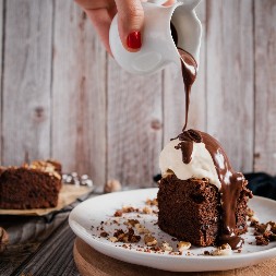 BRAUNI SA LEŠNIK KREMOM Za prave slatkoljupce i one izbirljive, a gotov dok pristavite kafu