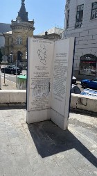 UNIŠTENO SPOMEN-OBELEŽJE ĐOKI VJEŠTICI ANS: Sraman napad na uspomenu na čoveka koji je život posvetio dobrobiti Beograda