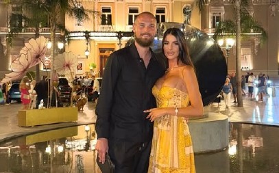 ŽENA FUDBALERA KAO MILION DOLARA! Ana Rajković na sebi ima ogrlicu od 13.000 evra, luksuz na najvišem nivou (FOTO)