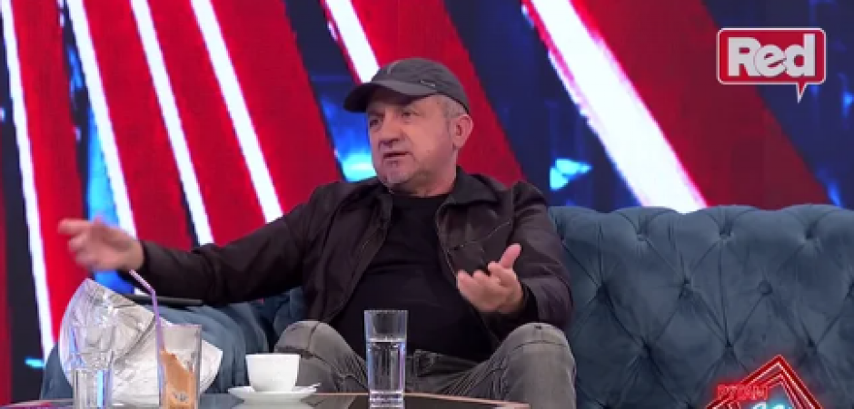 ČEDA ČVORAK IMAO JE VILU NA BEŽANIJSKOJ KOSI OD 240 KVADRATA Nakon razvoda, muzičar prodao nekretninu ovom poznatom Srbinu