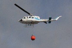 DVA POŽARA BUKTE KOD JAGODINE Mup helikopterima gasi vatrenu stihiju (VIDEO)