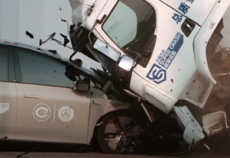 KRENULI KOD OCA, PA NASTRADALI  Jezivi detalji tragedije u kojoj su nastradala dva brata