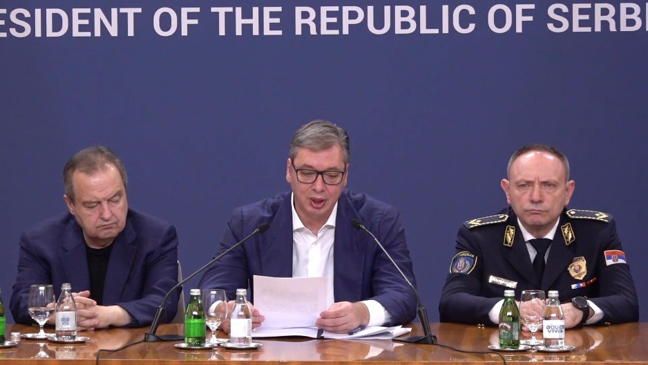 KAKO BLOKADERI PRAVE HAOS? Vučić pročitao dokumenta koji razobličuju siledžije