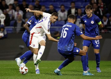 MNOGE JE IZNENADIO Nemanja Matić ima novi klub