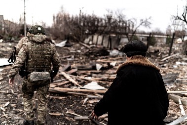 NEKAD GRAD OD 62.000 LJUDI, DANAS JEDVA 1000 PREŽIVELIH Potresni snimci razorenog Pokrovska kruže mrežama (VIDEO)