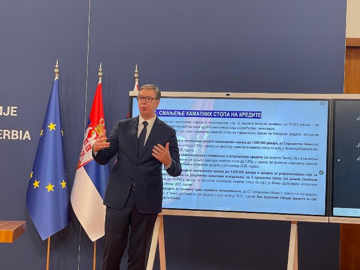 NOVA MERA SE ODNOSI NA 92 ODSTO PENZIONERA Ovo su jeftini krediti koje je predstavio Vučić