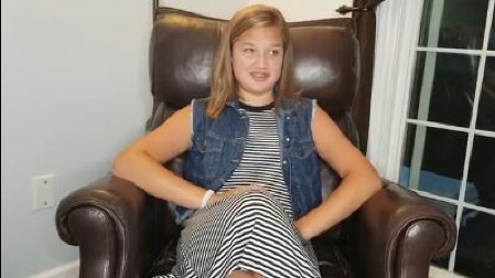 TATA SVAKE GODINE NA PRVI DAN ŠKOLE PITAO ĆERKU SAMO JEDNO Video rasplakao više 70 miliona ljudi