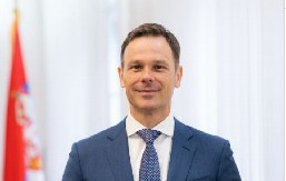 Mali: Uprkos blokadama zaposlenost u Srbiji raste, industrijska proizvodnja veća za 5,5%