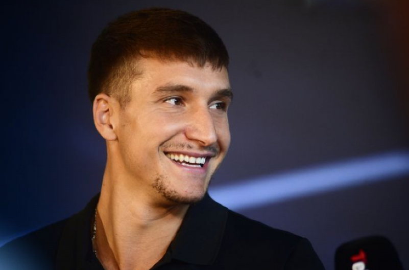 SVE DEVOJKE BOGDANA BOGDANOVIĆA Kapiten Srbije osvajao poznate lepotice!