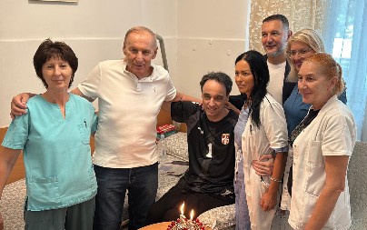 Dragan Džajić i Branko Radujko posetili nekadašnjeg golmana Zvonka Milojevića